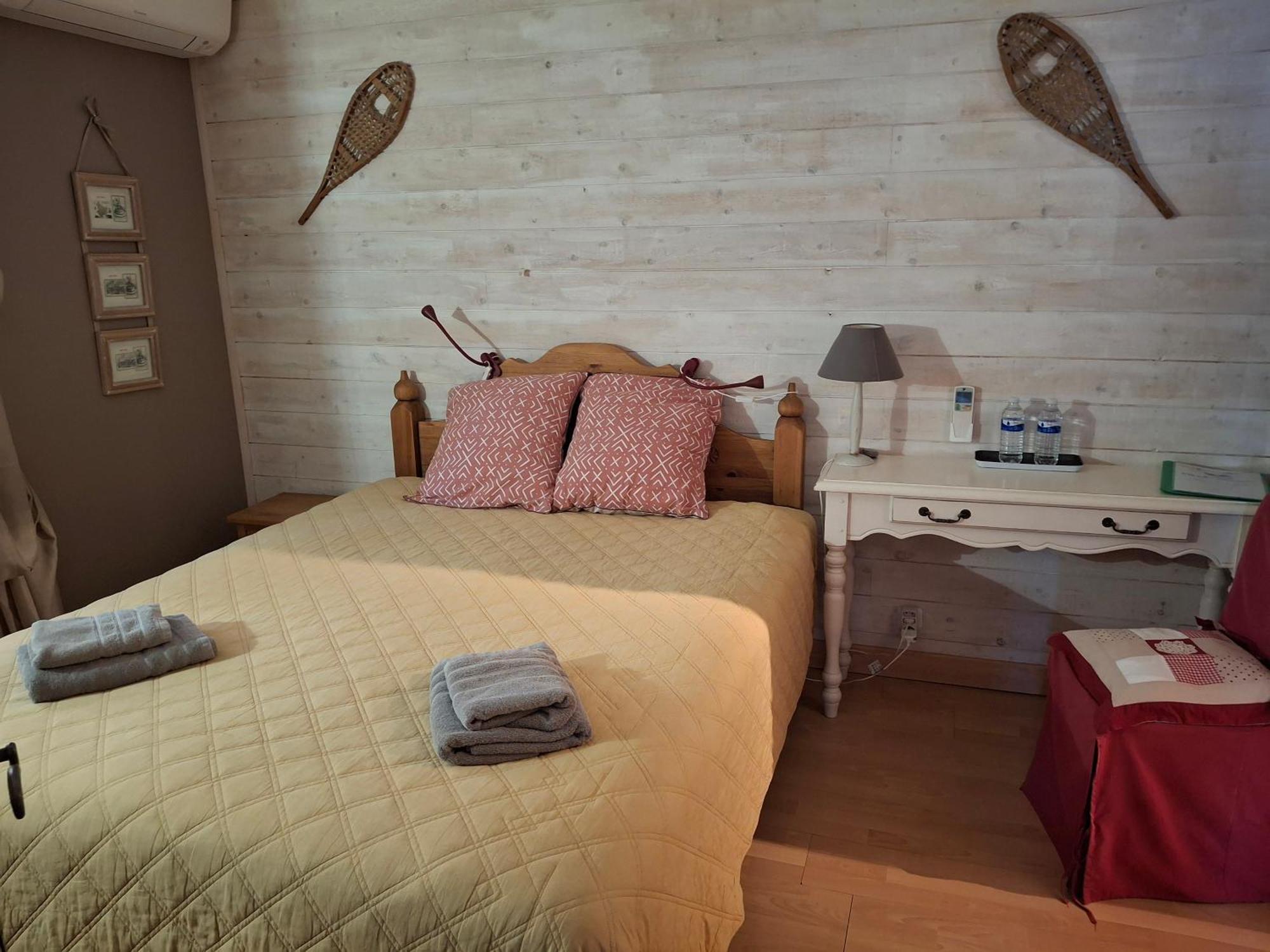 Villa Regain Chambres Et Table D'Hotes Greolieres Exteriör bild