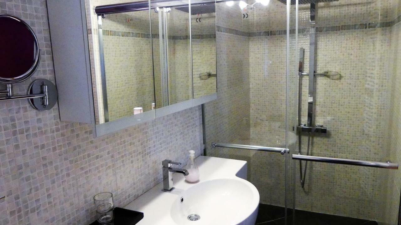 Villa Regain Chambres Et Table D'Hotes Greolieres Exteriör bild